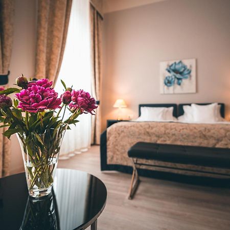 פראג Hotel Julian מראה חיצוני תמונה